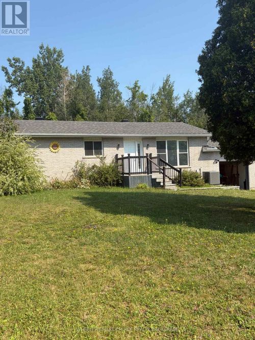 17109 Headline Road W, South Stormont, ON, K0C1P0 | Card Image