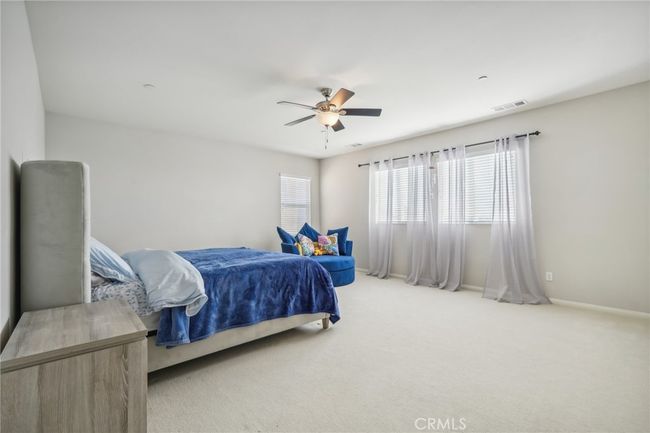 19216 Bension Dr, House other with 6 bedrooms, 4 bathrooms and 2 parking in Santa Clarita CA | Image 17