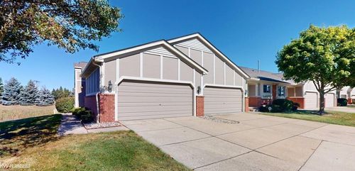 42407 Creekside Dr, Clinton Township, MI, 48038-5258 | Card Image