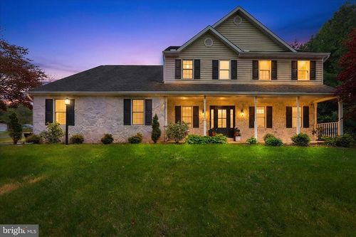 348 Garey Rd, DOUGLASSVILLE, PA, 19518-9766 | Card Image