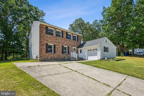 831 Laurel St, BLACKWOOD, NJ, 08012-1103 | Card Image