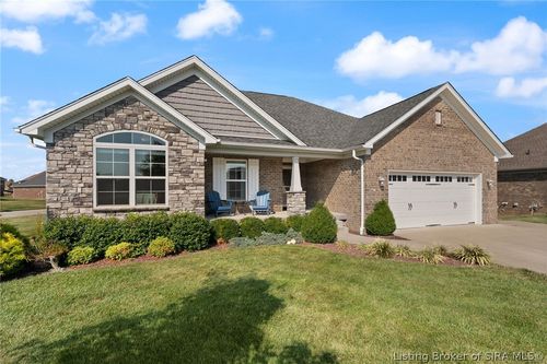5645 Covington Dr, Charlestown, IN, 47111-9067 | Card Image