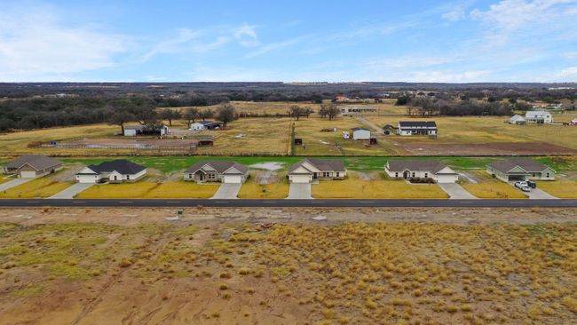 232 Yawney Dr, House other with 3 bedrooms, 2 bathrooms and null parking in Lipan TX | Image 28