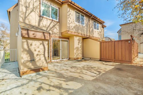 apt-91-1544 Center Rd, Novato, CA, 94947-7315 | Card Image