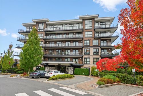 303-741 Travino Lane, Saanich, BC, V8Z0G3 | Card Image