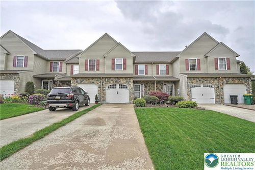 1758 Pinewind Dr, ALBURTIS, PA, 18011-2708 | Card Image