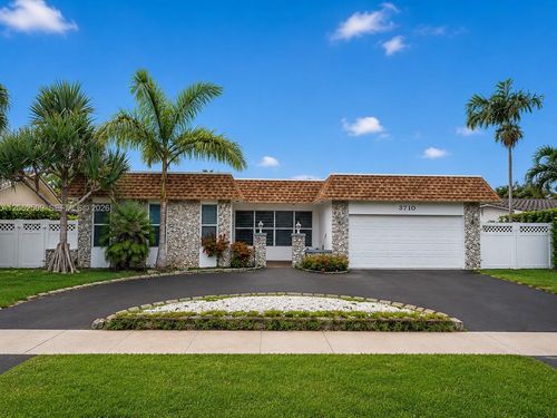 3710 N 54th Ave, Hollywood, FL, 33021-2207 | Card Image