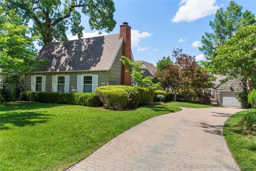 321 E 29th Pl, Tulsa, OK, 74114-5204 | Card Image
