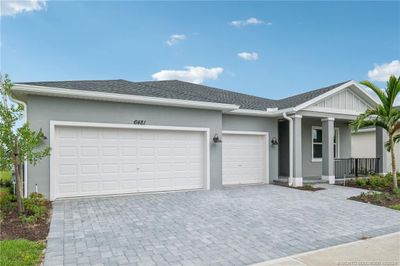 6481 Nw Cloverdale Avenue, House other with 3 bedrooms, 2 bathrooms and 3 parking in Port Saint Lucie FL | Image 2