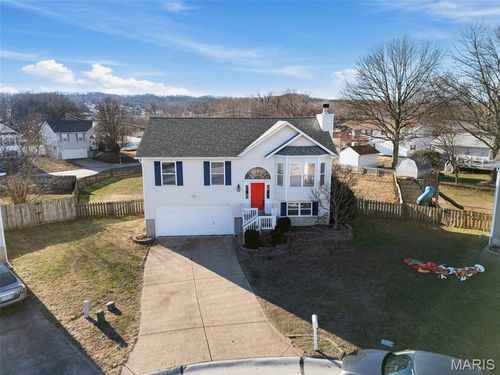 2518 Waterfront Ct, Imperial, MO, 63052-4335 | Card Image