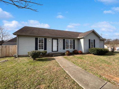 100 Carnicelli Ct, Smyrna, TN, 37167-3949 | Card Image