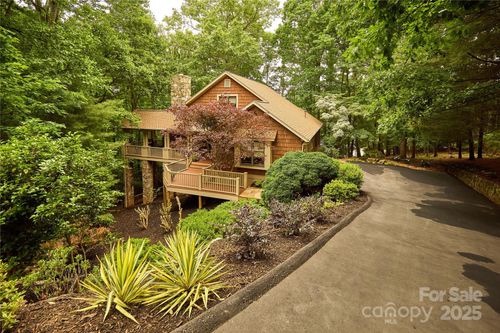 201 W Chimney Xing, Hendersonville, NC, 28739-8987 | Card Image