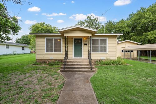 807 S Avenue I, Clifton, TX, 76634-2436 | Card Image