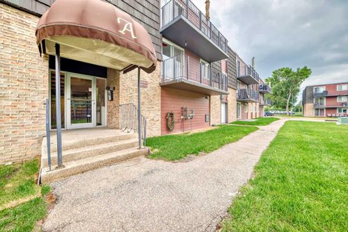 2a-80 Galbraith Dr Sw, Calgary, AB, T3E3H2 | Card Image