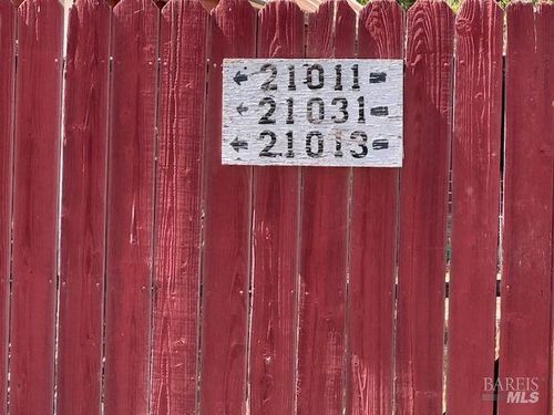 21031 Geyserville Ave, Geyserville, CA, 95441-9334 | Card Image