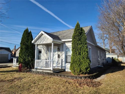 305 B Ave, Vinton, IA, 52349-1142 | Card Image