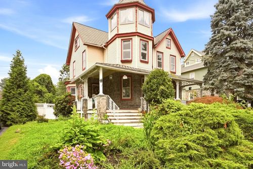 19 W Hinckley Ave, RIDLEY PARK, PA, 19078-2104 | Card Image