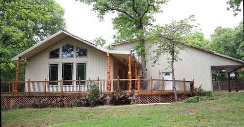 400 Driftwood Dr, Norman, OK, 73026-3703 | Card Image