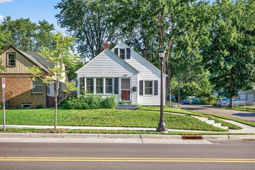 31 Annapolis St E, Saint Paul, MN, 55118-5002 | Card Image