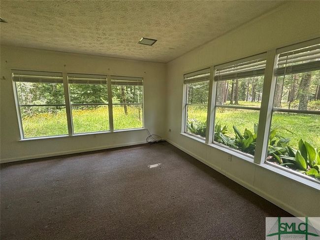 South end of Den | Image 16