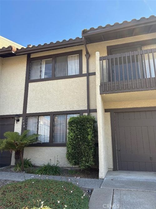 1009 Meadow Way, Arroyo Grande, CA, 93420-1807 | Card Image