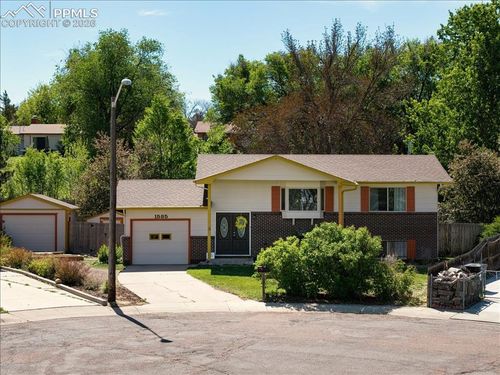 1585 Luna Vista St, Colorado Springs, CO, 80911-2429 | Card Image