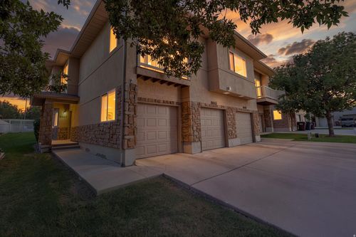 6643 W Ivy Gable Dr, West Jordan, UT, 84081-5172 | Card Image