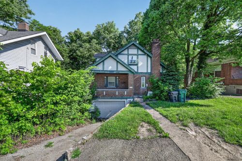 2484 Montana Ave, Cincinnati, OH, 45211-3740 | Card Image