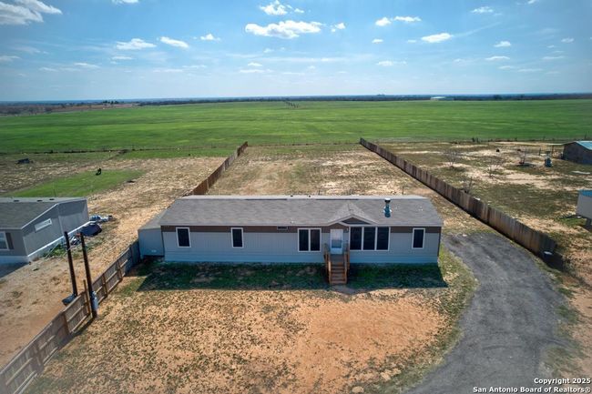 4817 W Fm 476, House other with 4 bedrooms, 2 bathrooms and null parking in Poteet TX | Image 35