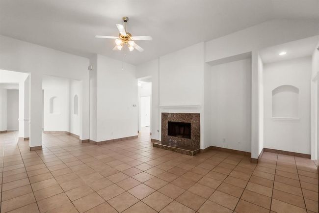 19311 Twin Buttes Dr, House other with 4 bedrooms, 2 bathrooms and 2 parking in Tomball TX | Image 9