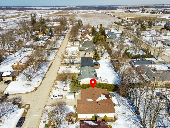 73 Sunset Ave, House other with 4 bedrooms, 3 bathrooms and 4 parking in Warwick ON | Image 45