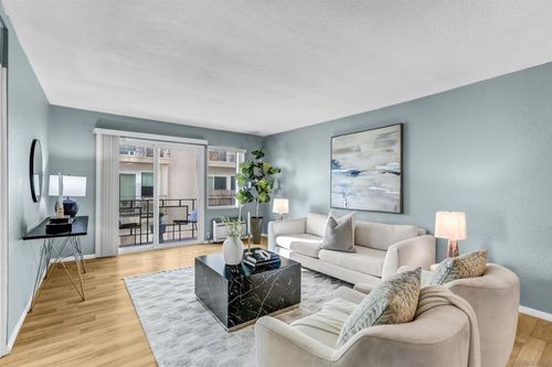 apt-206-3431 Park Blvd, San Diego, CA, 92103-5251 | Card Image