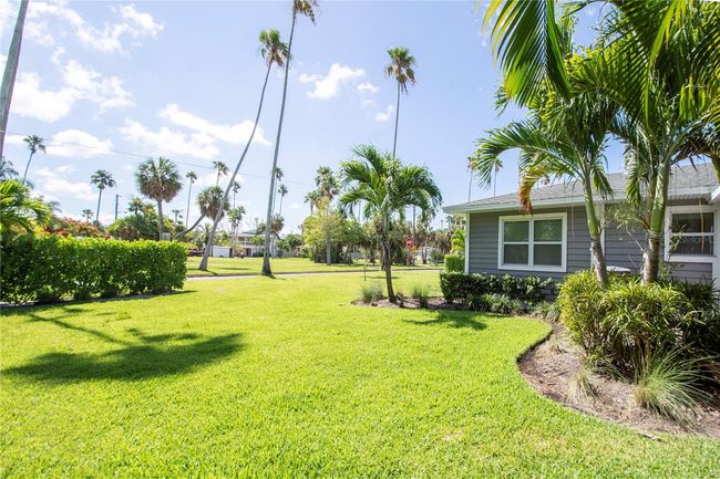 3200 W De Bazan Ave, House other with 3 bedrooms, 2 bathrooms and null parking in ST PETE BEACH FL | Image 31