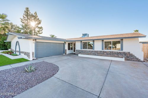 4801 W Sunnyside Ave, Glendale, AZ, 85304-2928 | Card Image