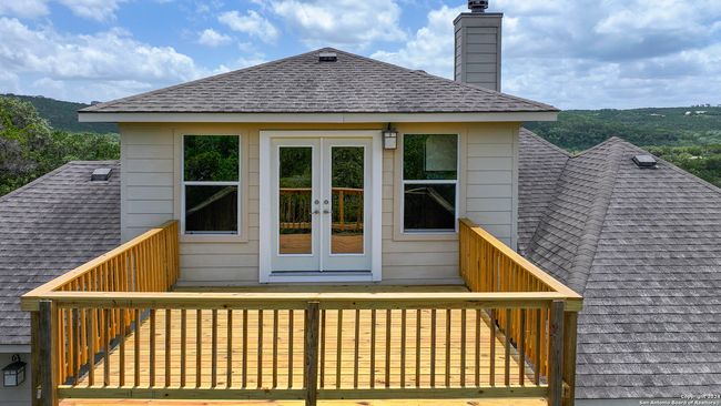 846 County Road 2763, House other with 3 bedrooms, 2 bathrooms and null parking in Mico TX | Image 38
