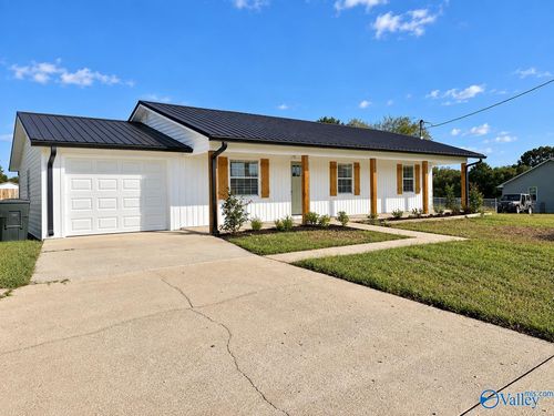 4915 Lakeplace Rd, Cedar Bluff, AL, 35959-5164 | Card Image