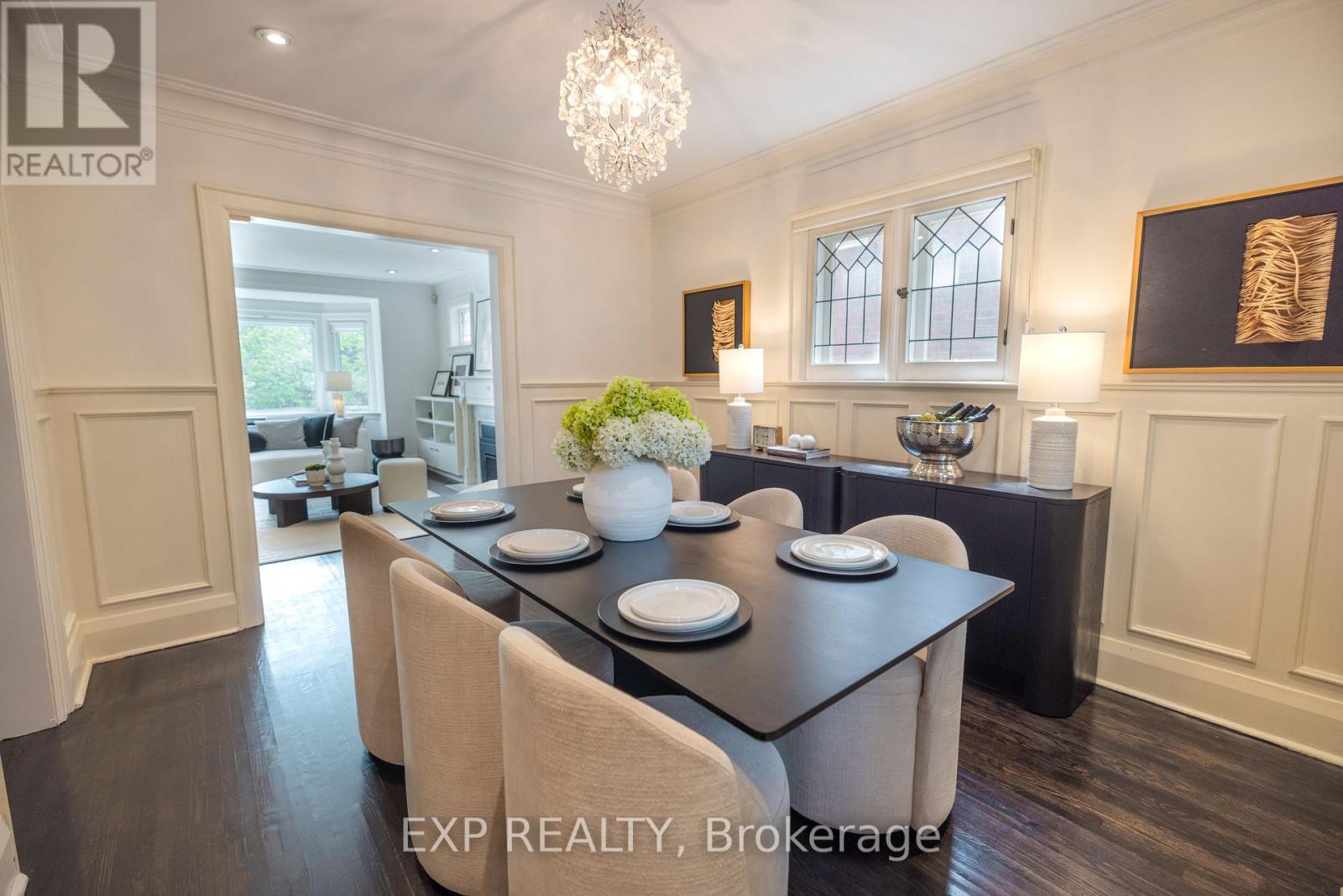 Residential in Toronto (Lawrence Park South) 4