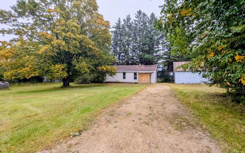 124 Mcdougal Ave Nw, Bagley, MN, 56621-8215 | Card Image