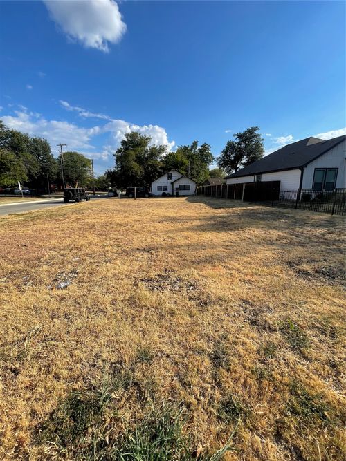516 S Edgewood Ter, Fort Worth, TX, 76103-4012 | Card Image