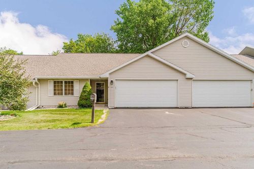 465 W Packer Avenue, OSHKOSH, WI, 54901 | Card Image