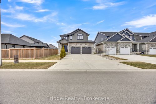256 Tamarack Blvd, Woodstock, ON, N4S0E1 | Card Image