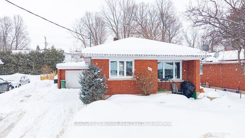368 Bell Street, Pembroke, ON, K8A2K4 | Card Image