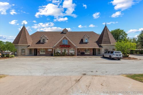 2114 Se Washington Blvd, Bartlesville, OK, 74006-7254 | Card Image