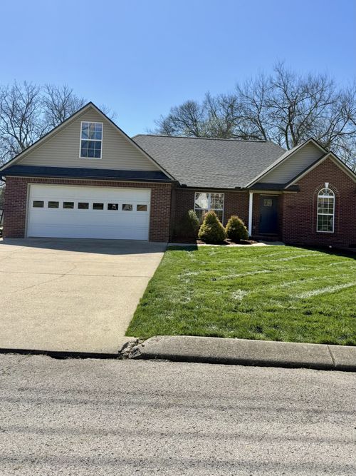 1961 Sheffield Ln, Columbia, TN, 38401-6860 | Card Image