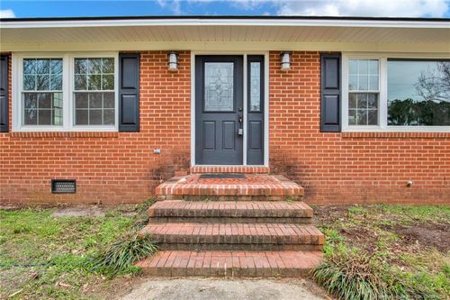 182 Dowd Dairy Rd, White Oak, NC, 28399-9709 | Card Image