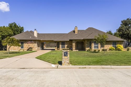 813 Shady Creek Dr, Kennedale, TX, 76060-5442 | Card Image