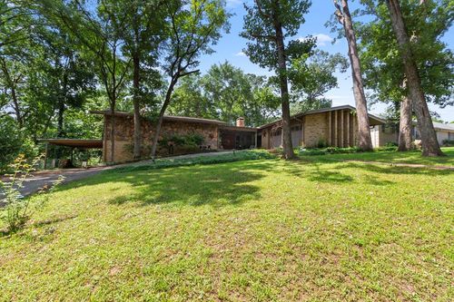 122 Berkley Dr., Palestine, TX, 75801 | Card Image
