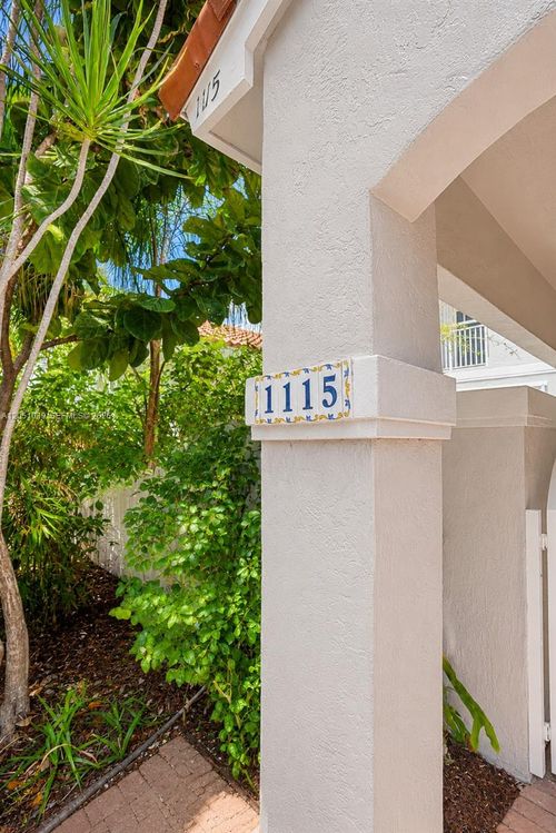 1115 Weeping Willow Way, Hollywood, FL, 33019 | Card Image