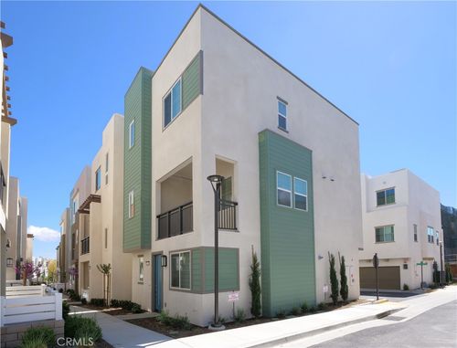 1645 Hornet Dr, San Pedro, CA, 90732-6111 | Card Image