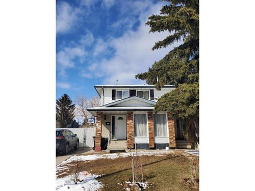 11814 157 Ave Nw, Edmonton, AB, T5X2K2 | Card Image